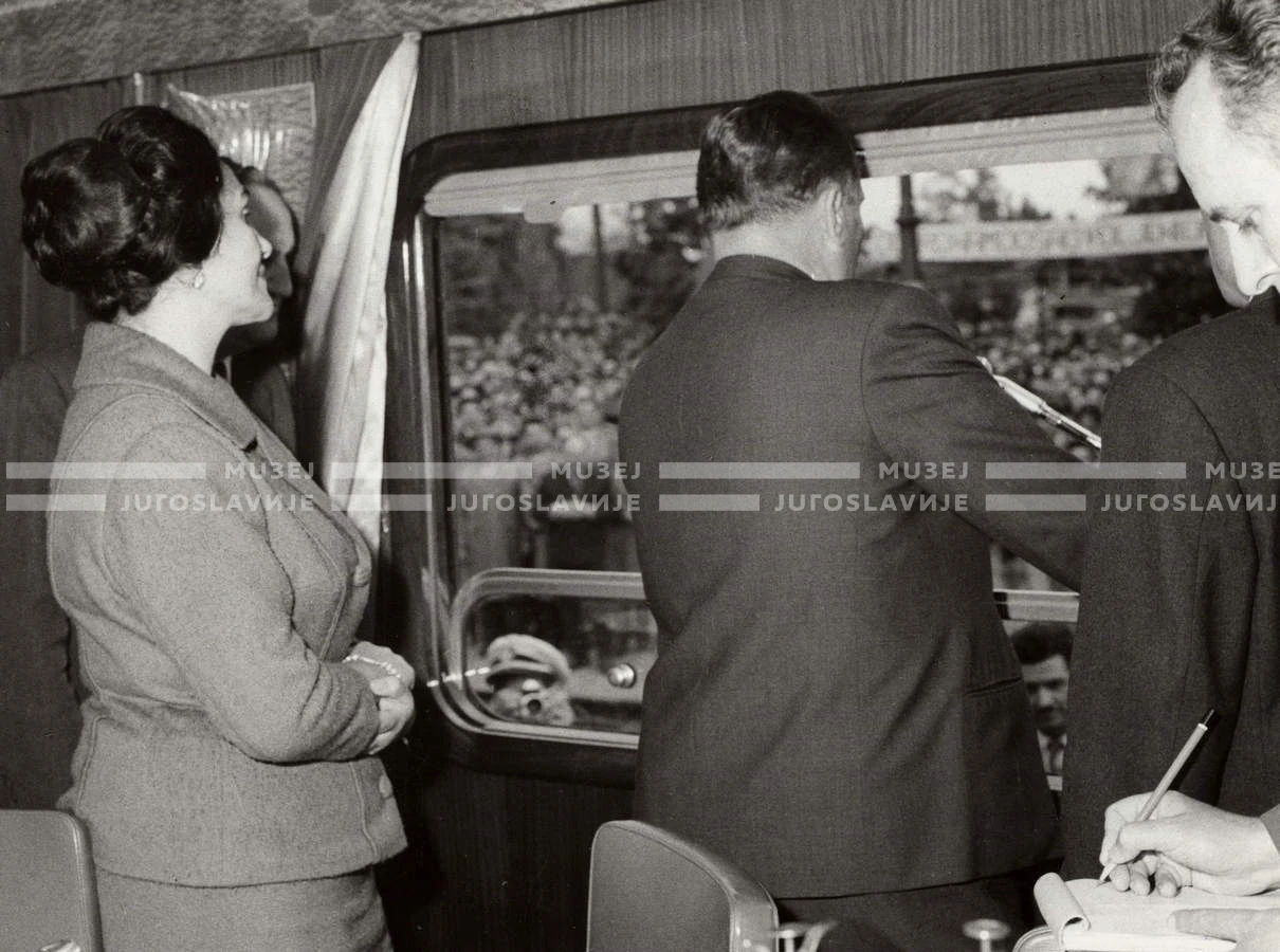 1961_166_160