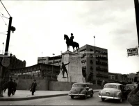 1954_027_060