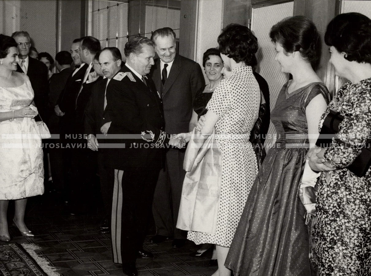 1961_168_105