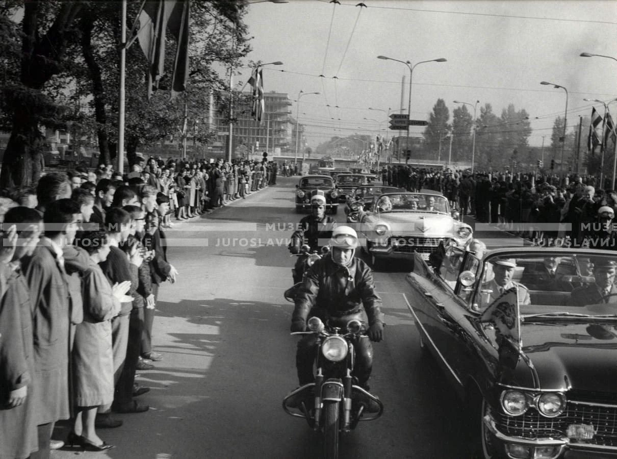 1964_252_195
