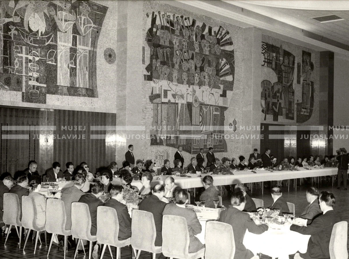 1964_252_117