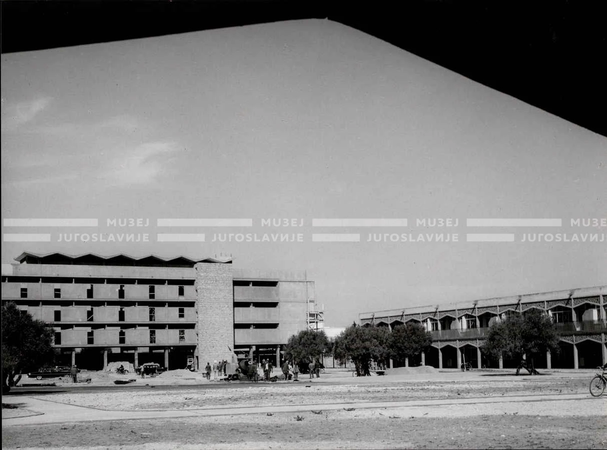 1961_163_158
