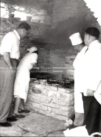 1952_015_019