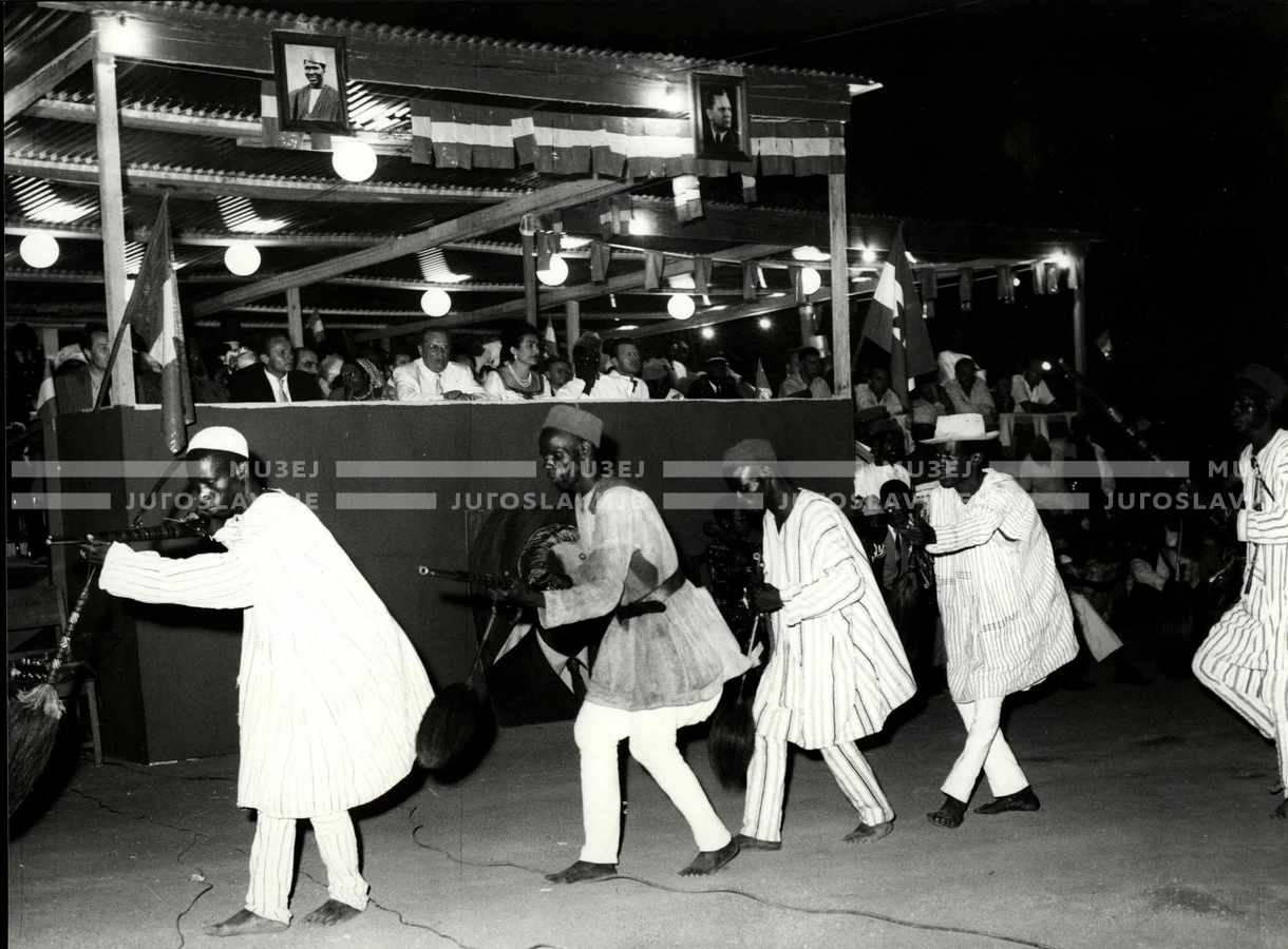1961_158_156