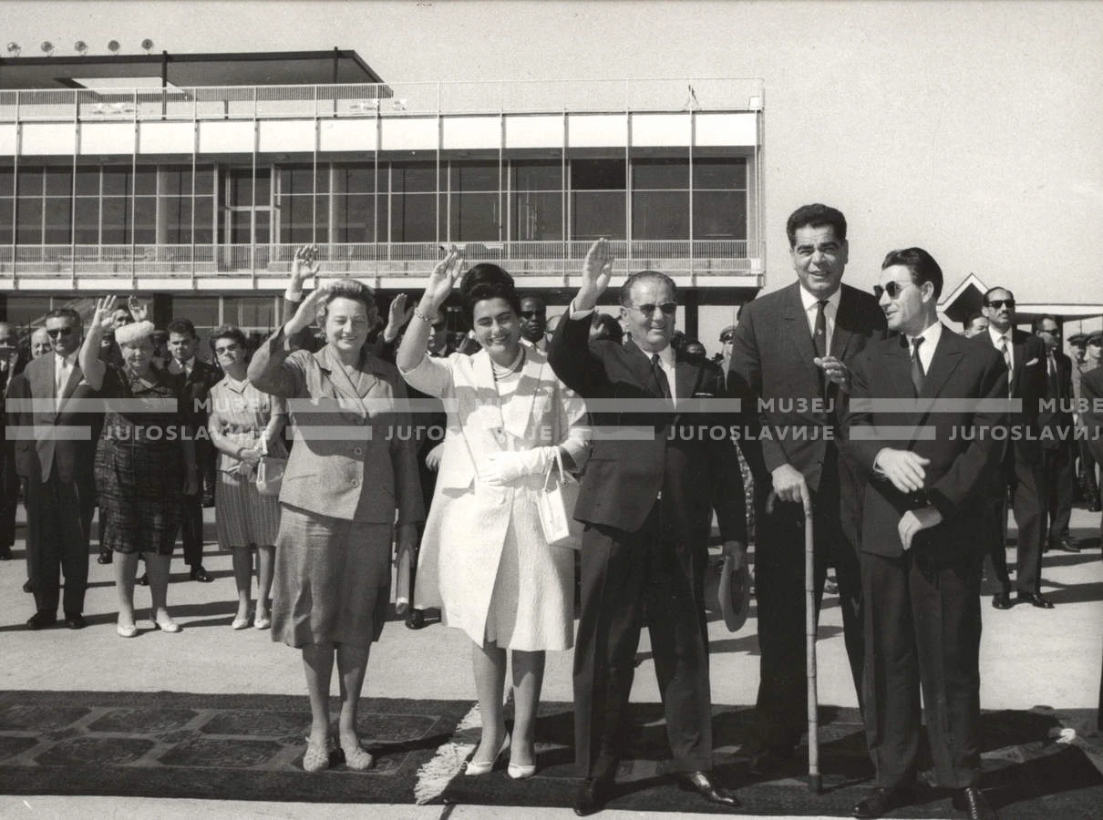 1964_252_086