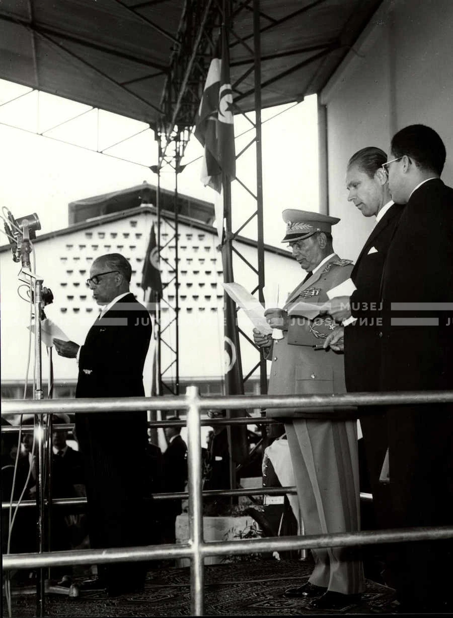 1961_162_018
