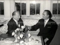 1964_252_042