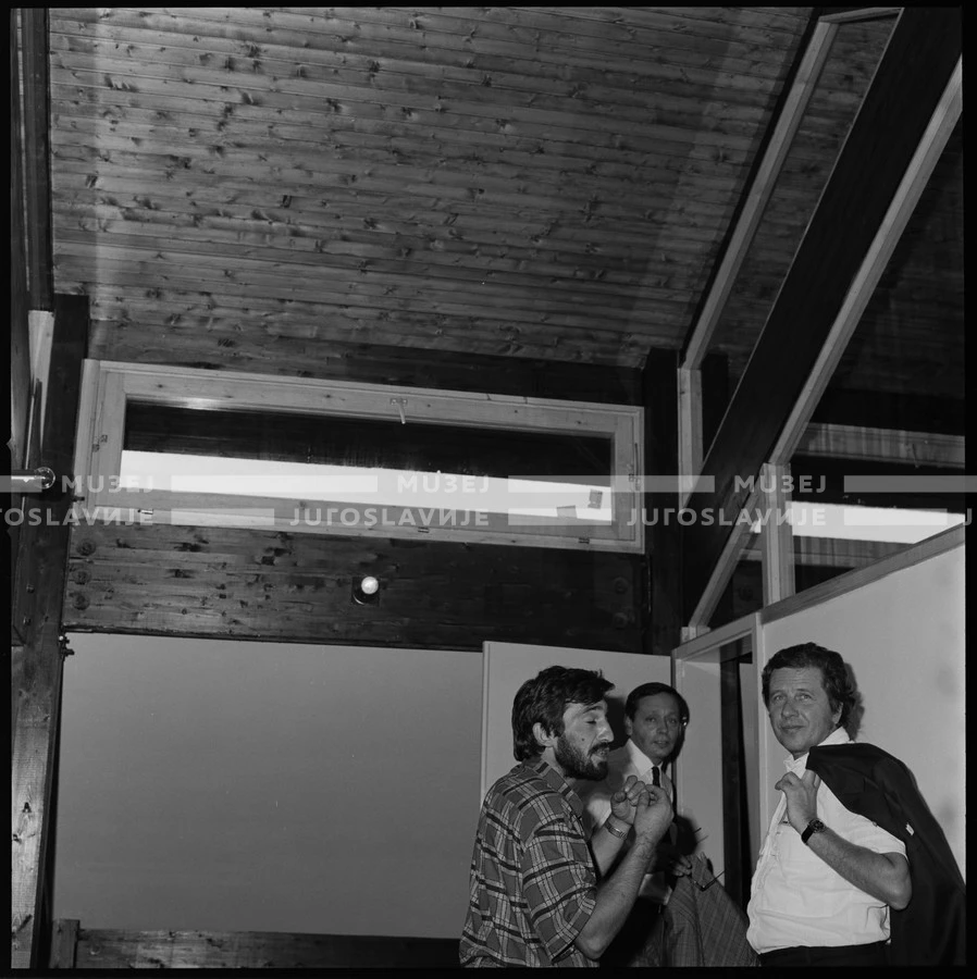 ML_B_4319