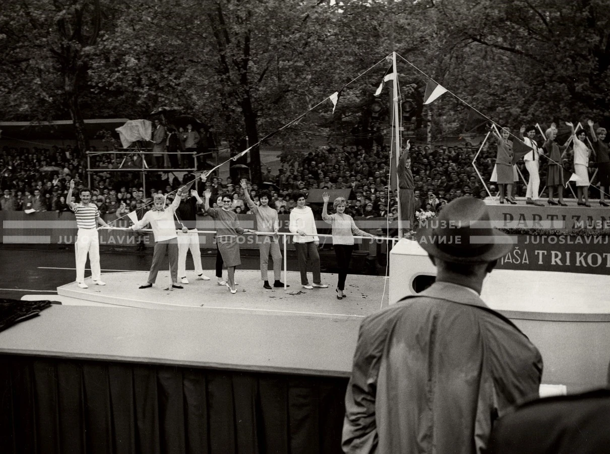 1961_167_041