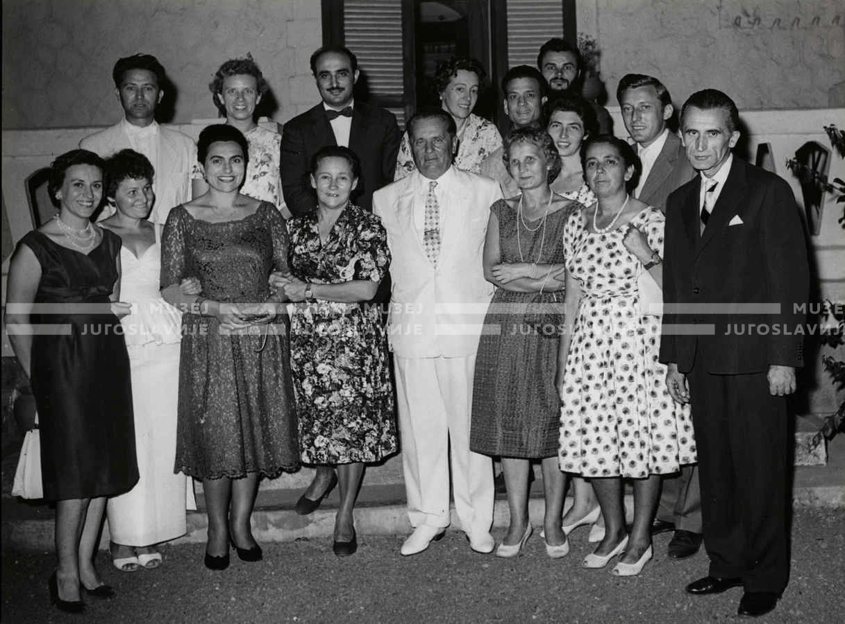 1961_157_189