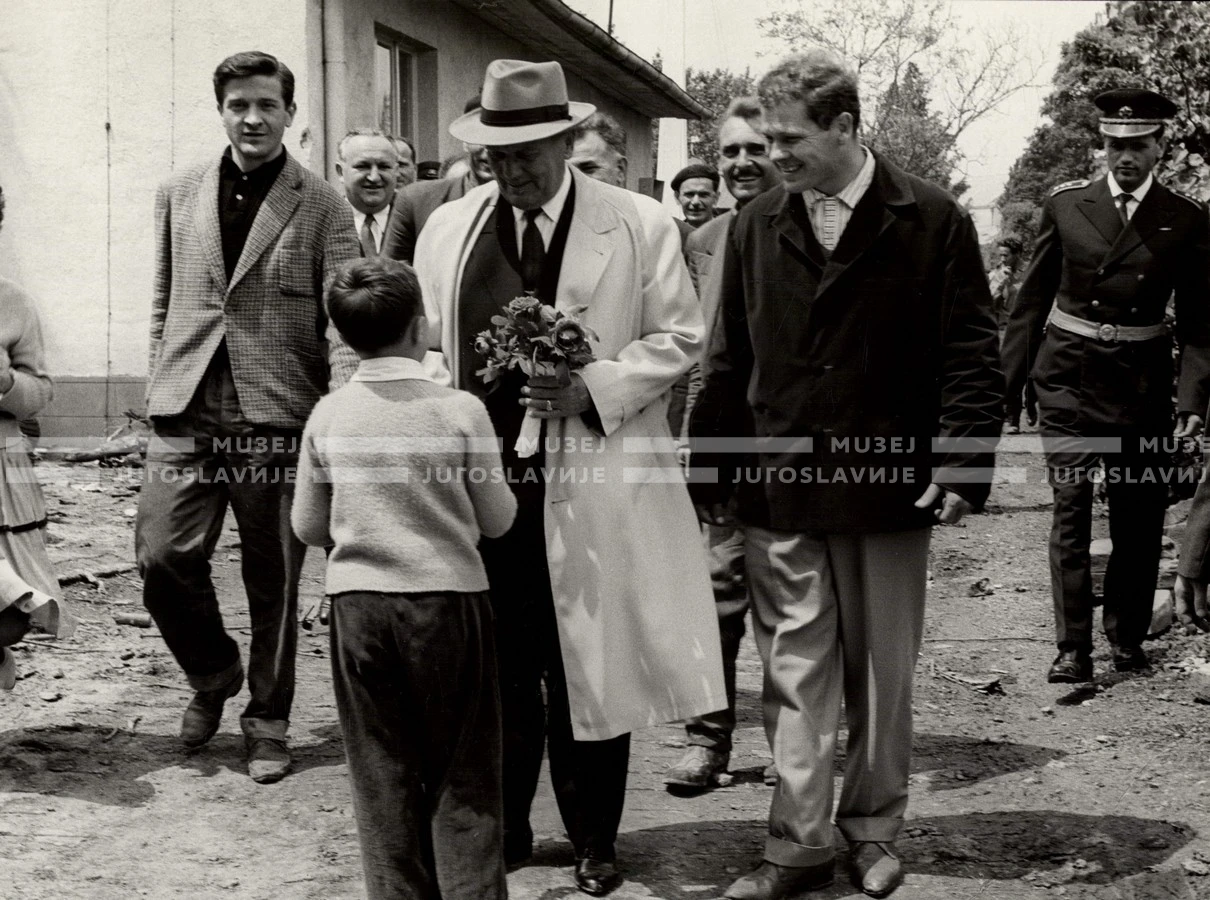 1961_168_068