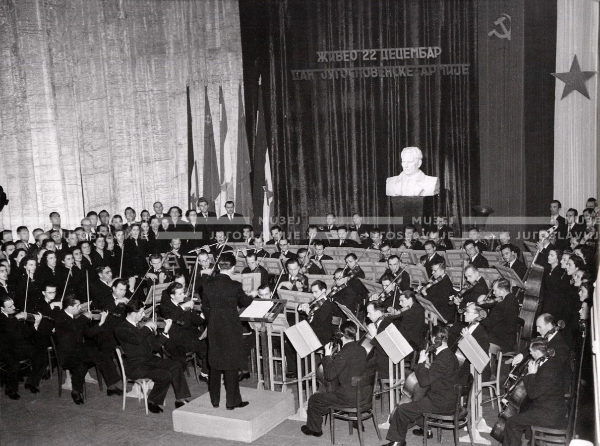 1950-51_008_056