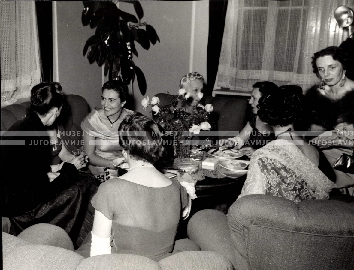 1953_025_088