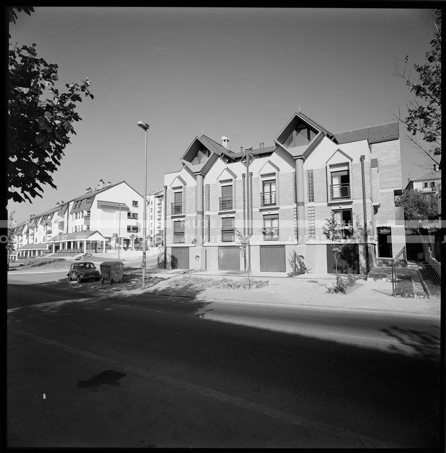 ML_B_3745