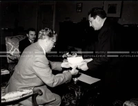 1953_025_093