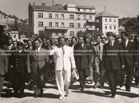 1948_001_118