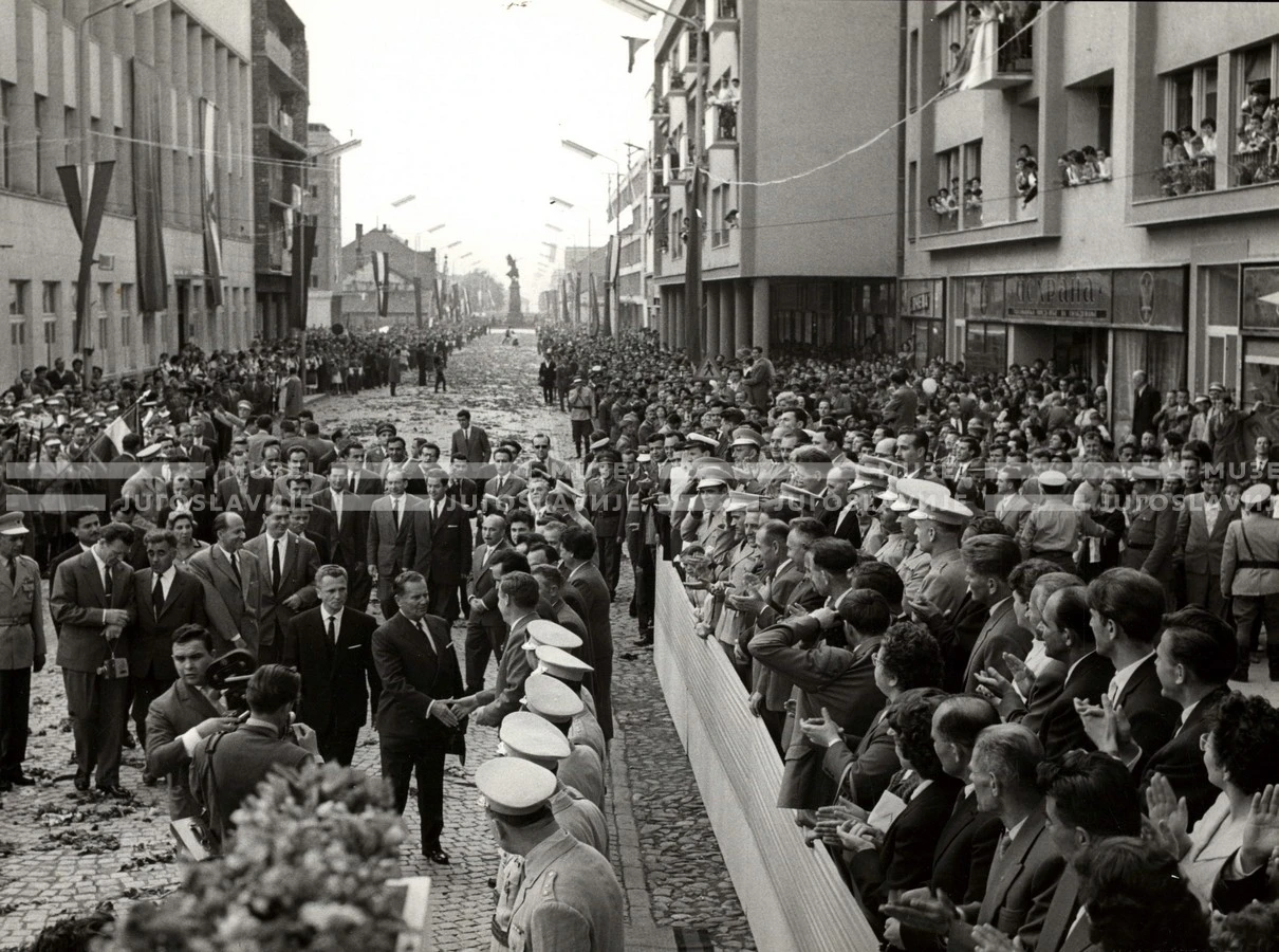 1961_169_057