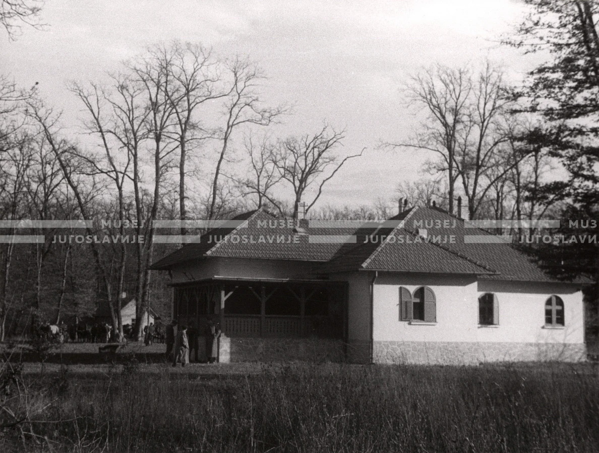 1949_004_127