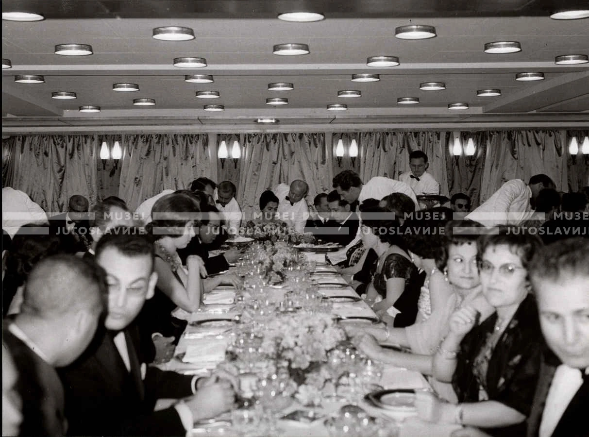 1961_163_094