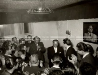 1954_028_016