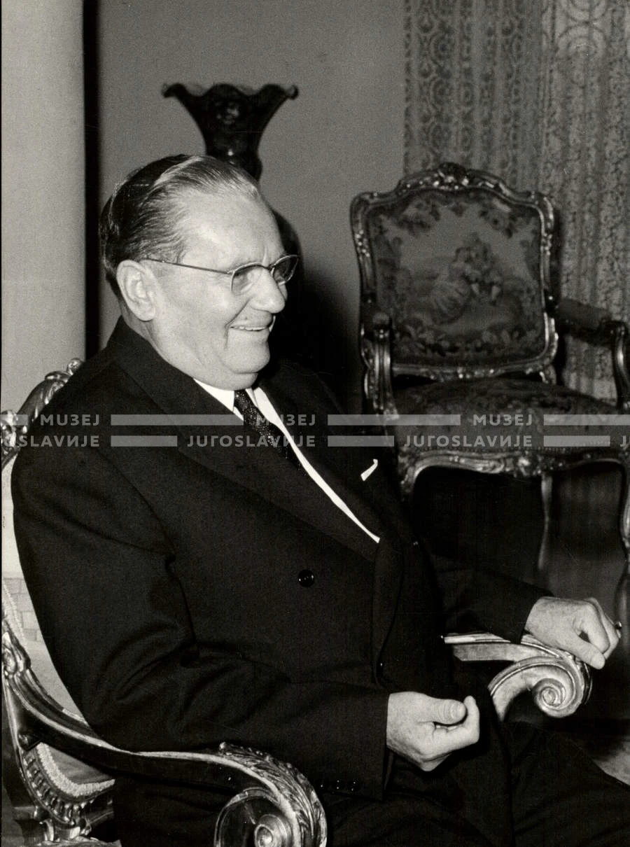 1964_252_110