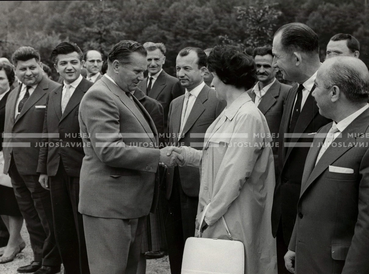 1961_169_081