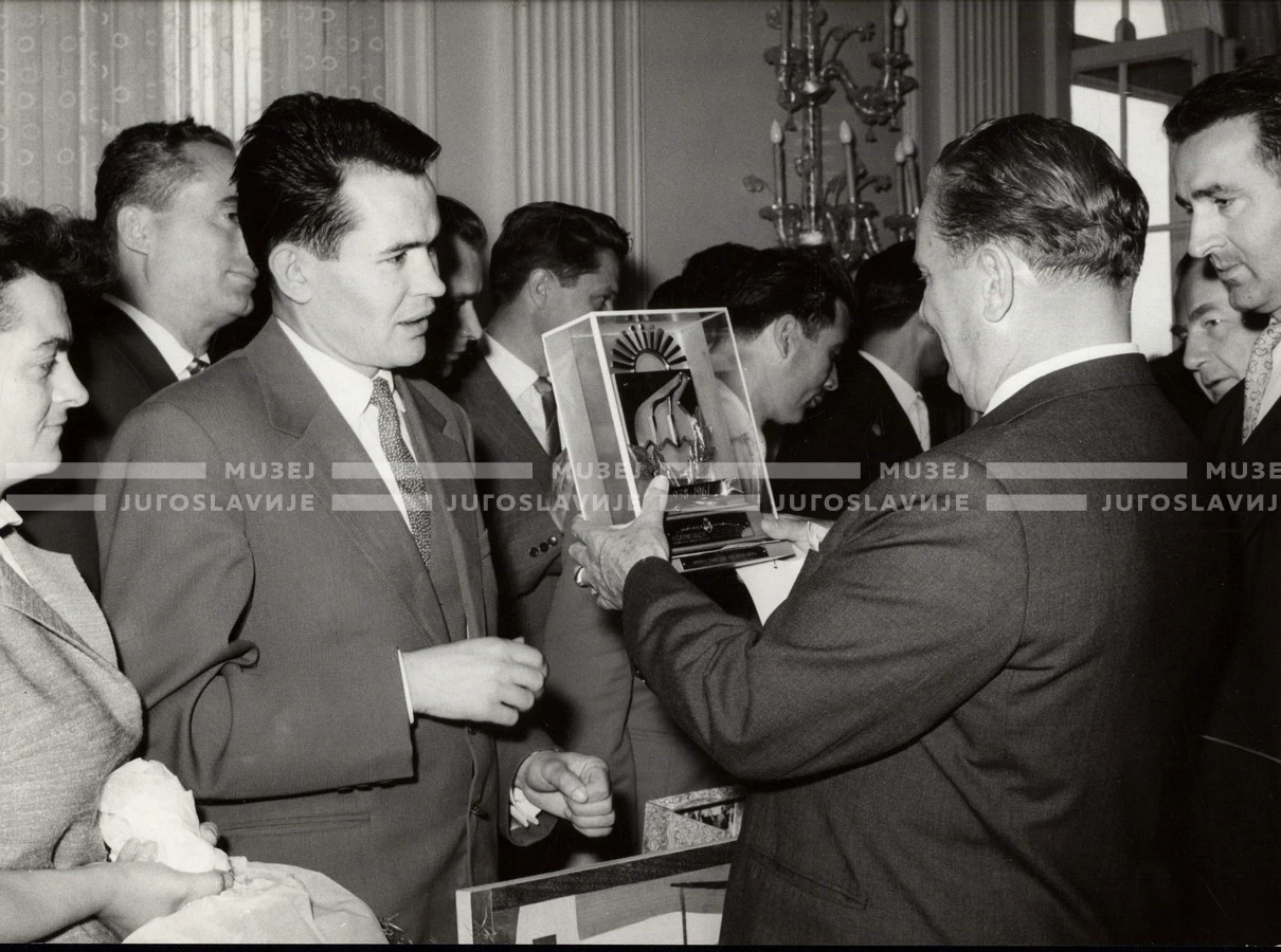 1961_167_185