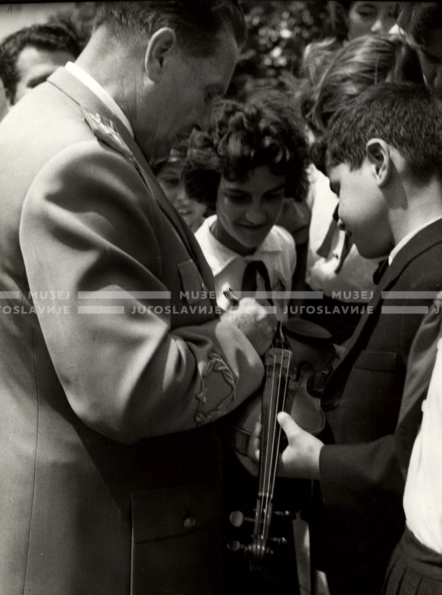 1961_167_156