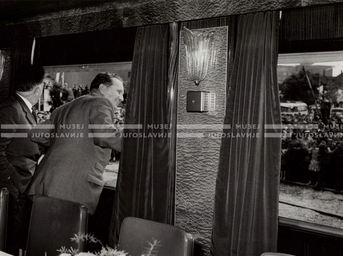 1961_169_119