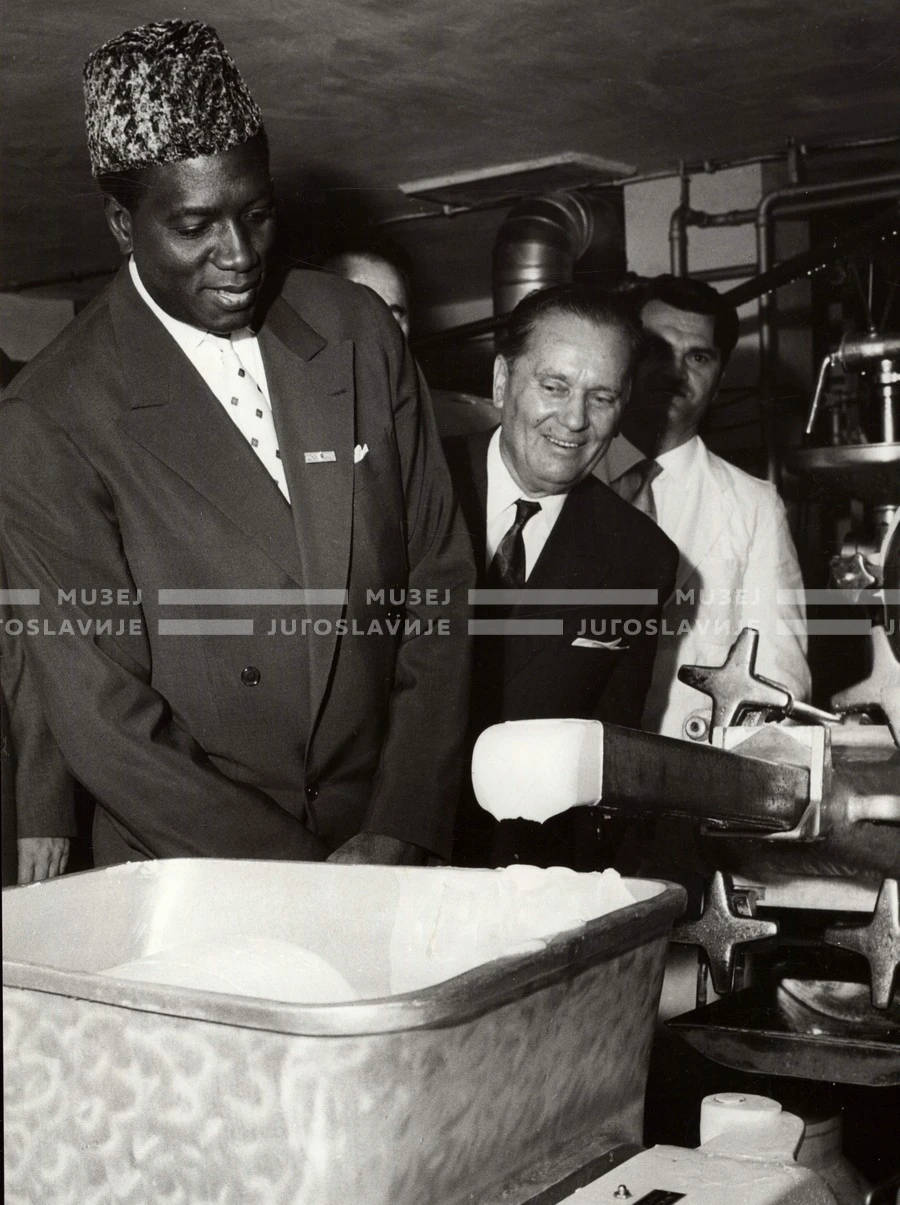1961_170_194