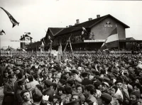 1961_166_167