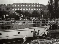 1961_166_100