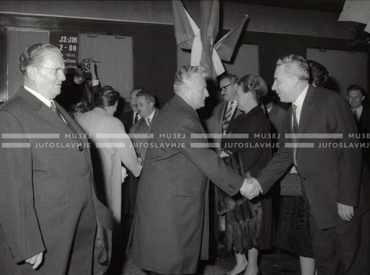 1964_252_187