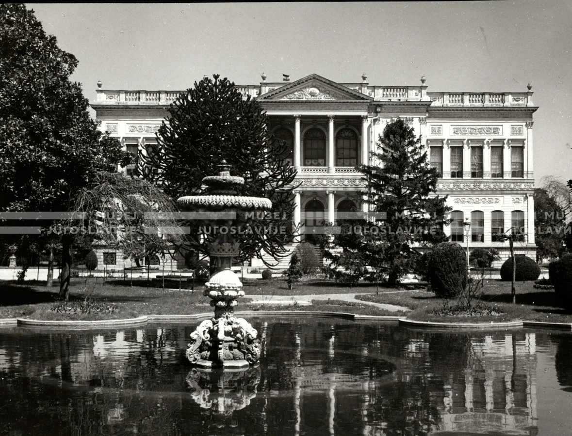1954_027_103