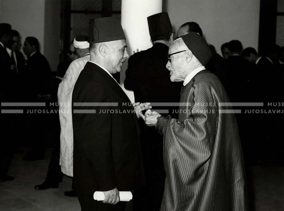 1961_162_105