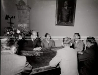 1953_024_008
