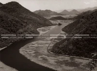 1951_010_033