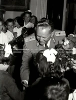 1954_028_065