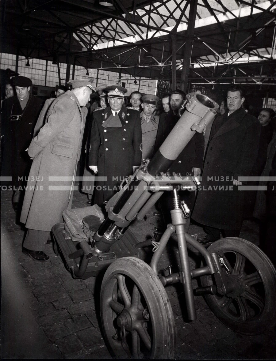 1953_025_058