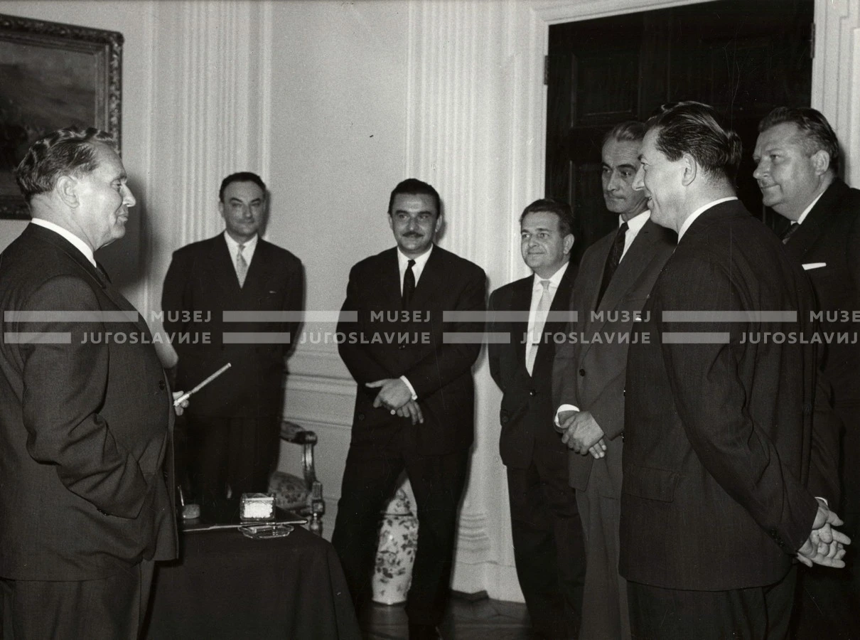 1961_168_141