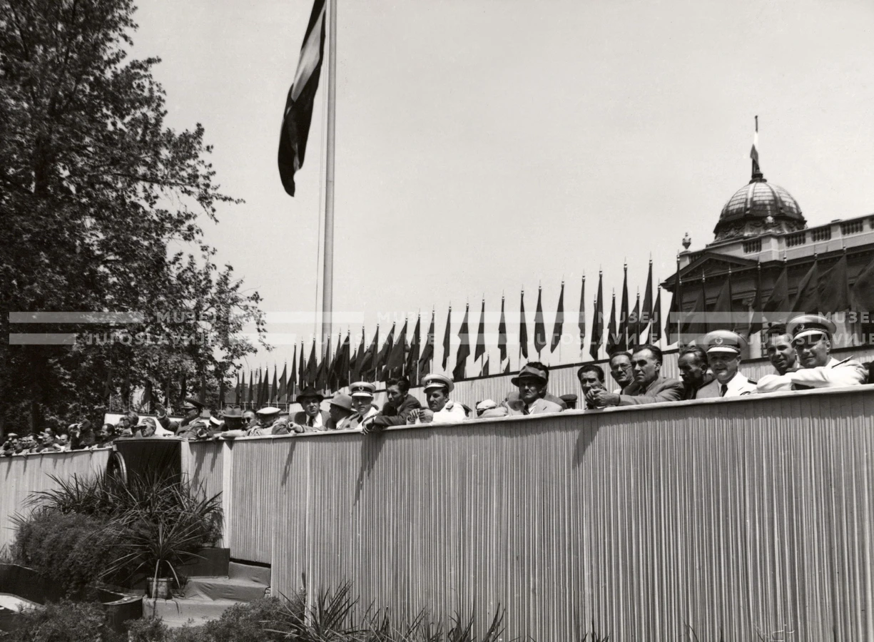 1952_014_004