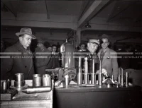 1953_025_046