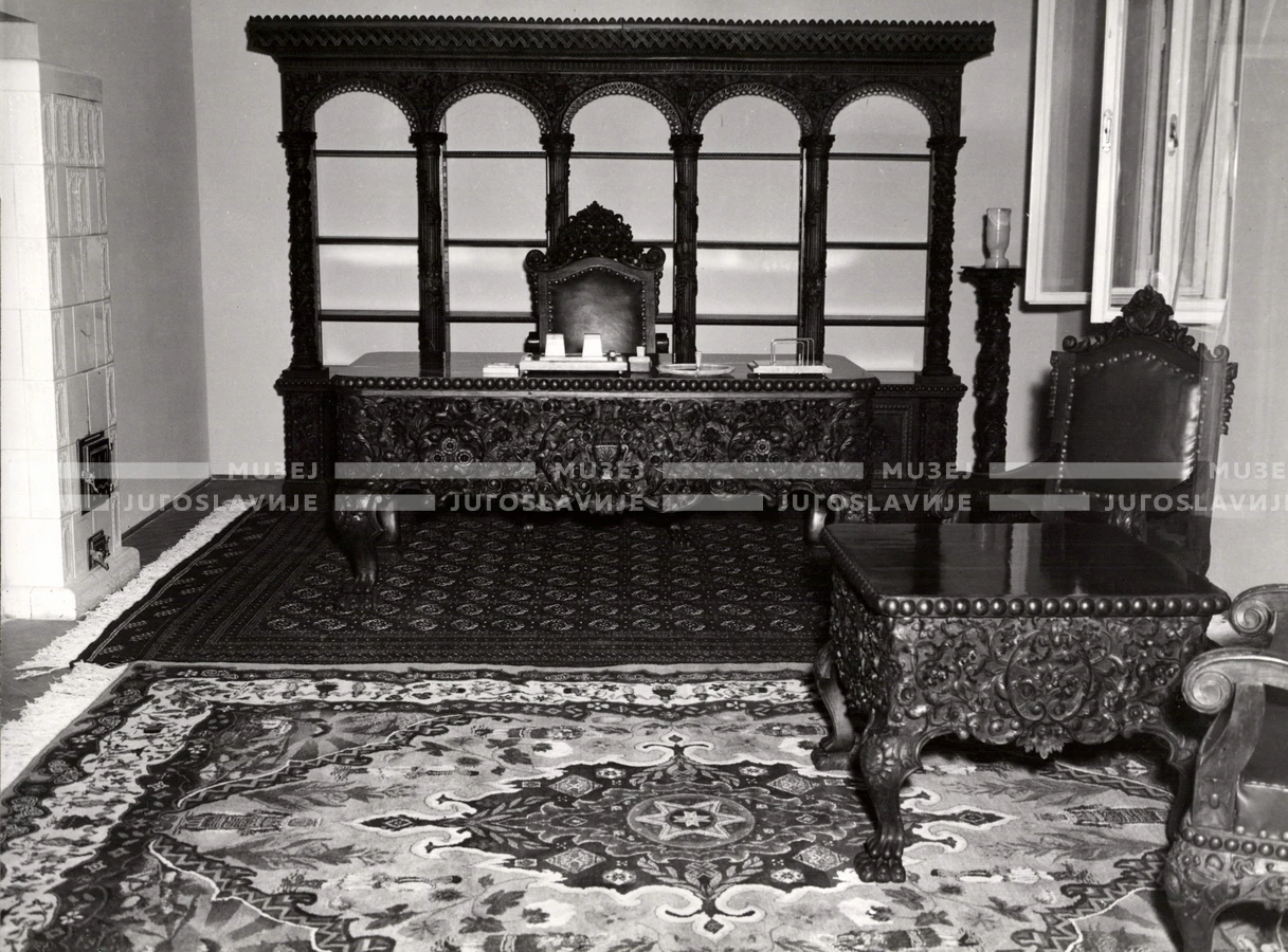 1952_014_077