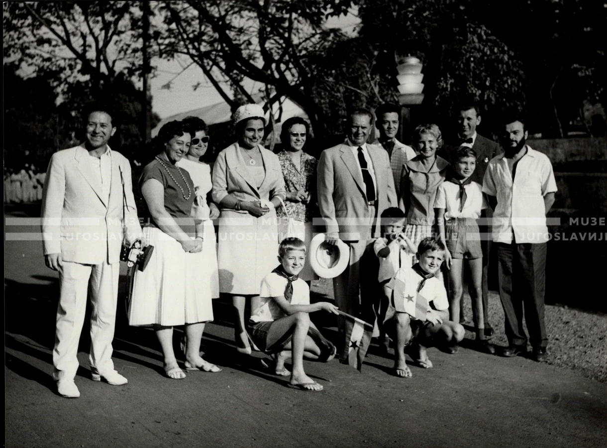1961_158_002
