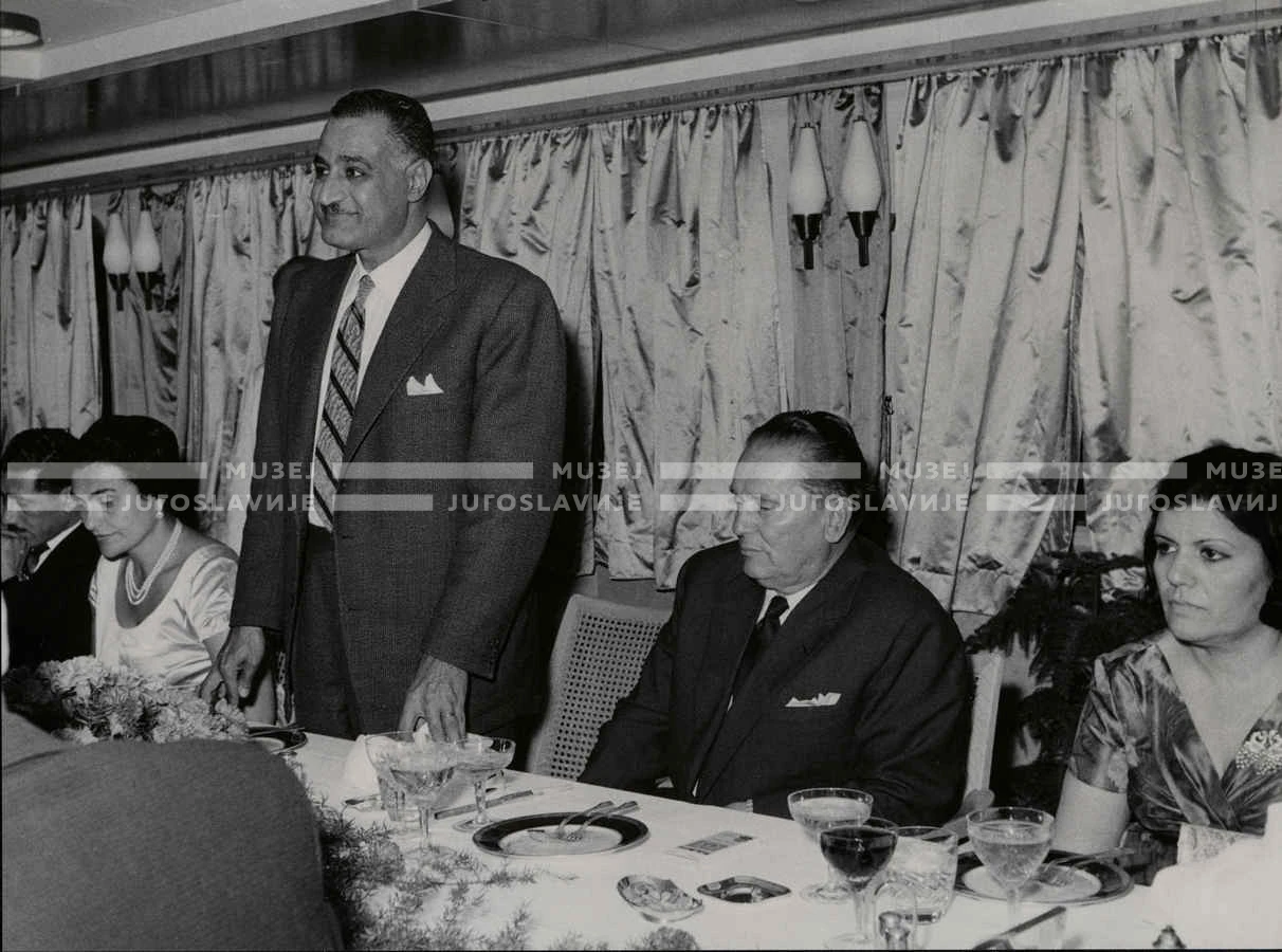 1961_165_141