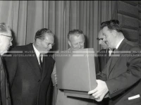 1964_252_201