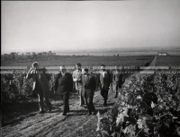 1953_024_076