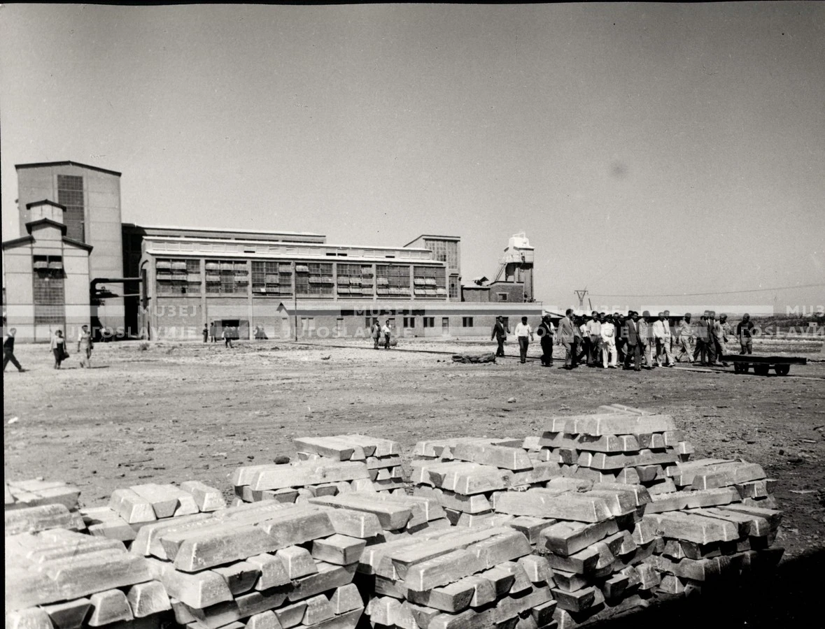 1953_023_054