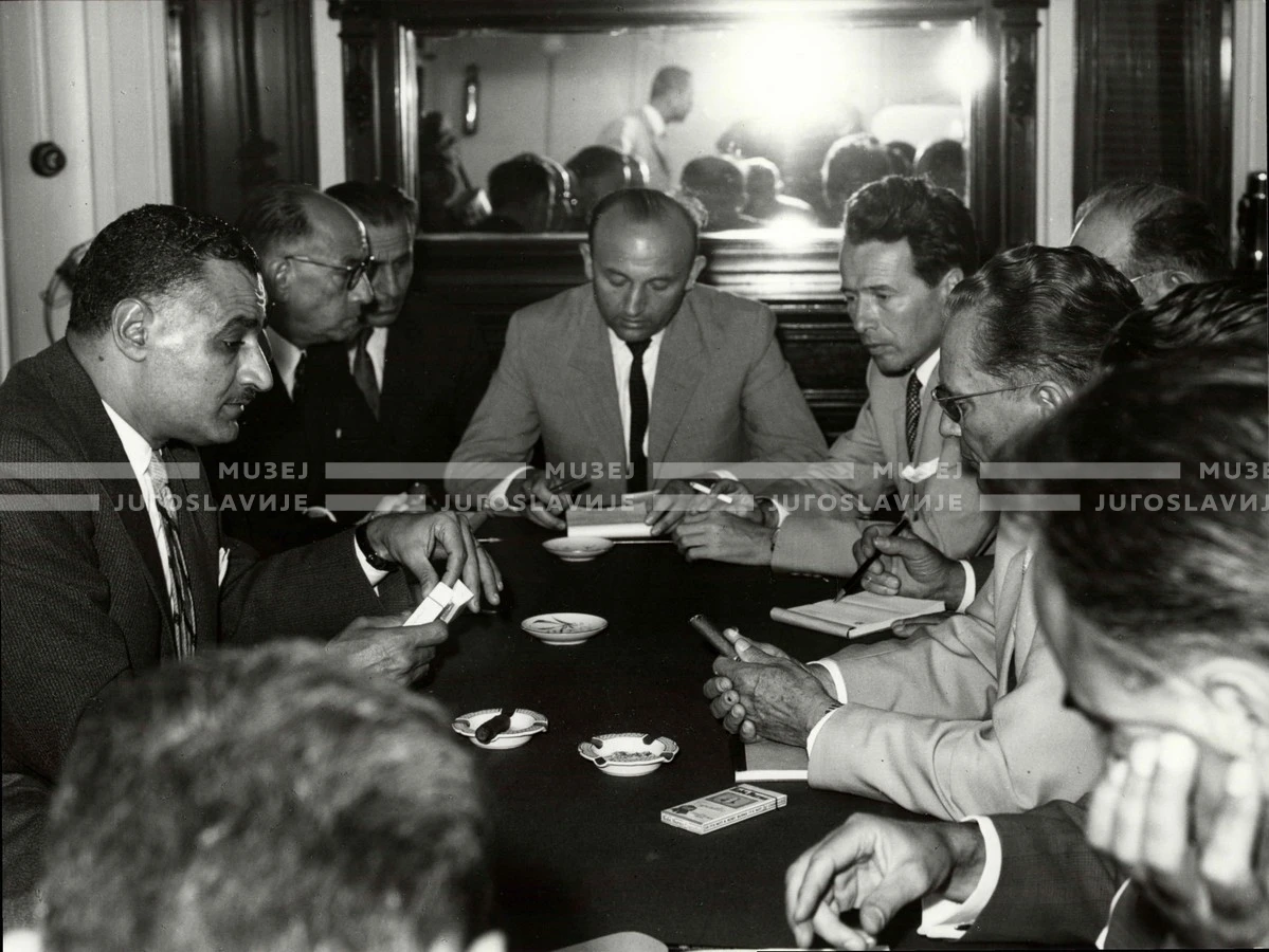 1961_164_149