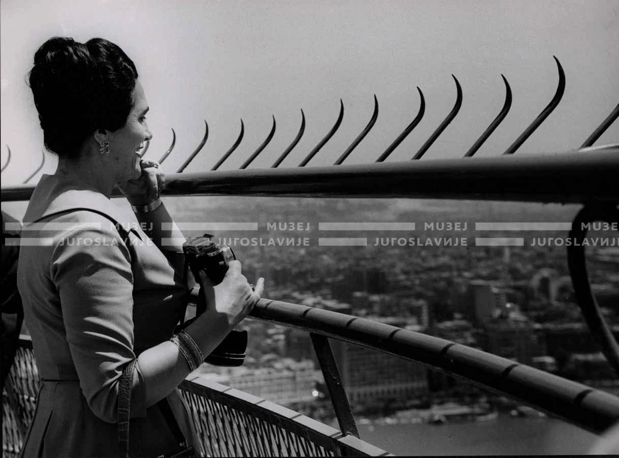 1961_165_016